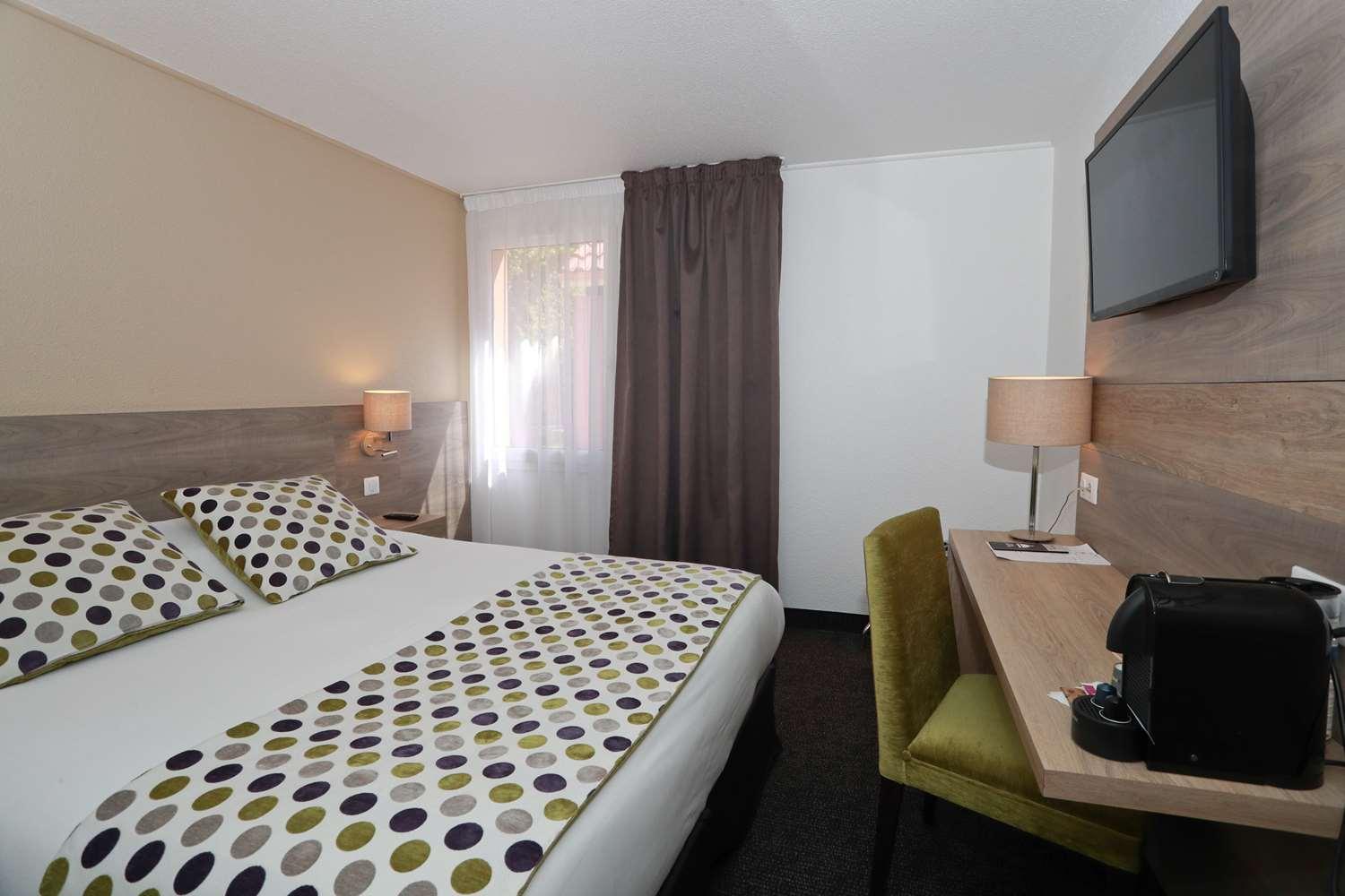 ชัวร์ โฮเทล บาย เบสต์ เวสเทิร์น ลิมอฌ ใต้ Hotel Feytiat ภายนอก รูปภาพ